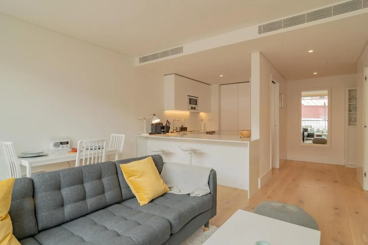 Bright 1 Bdr Apartment W/ Pool View By Lovelystay Лиссабон 0*,