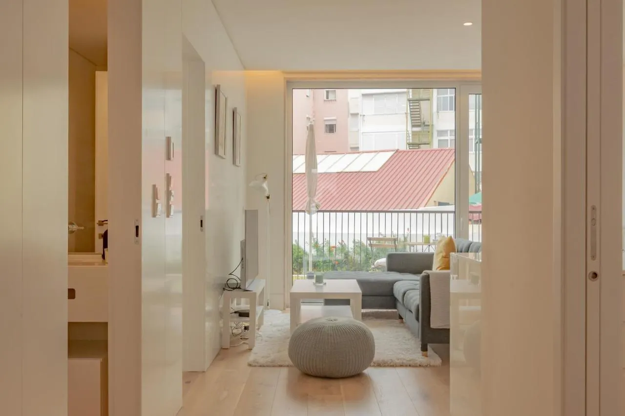 Bright 1 Bdr Apartment W/ Pool View By Lovelystay Lisboa